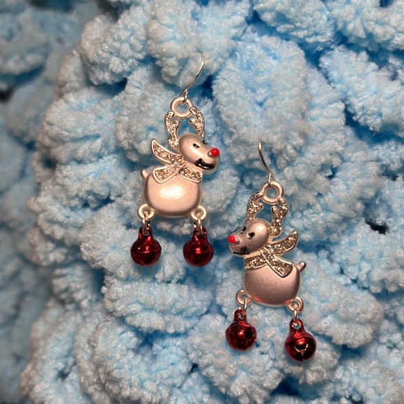 NWOT REINDEER EARRINGS DANGLE - Picture 2 of 2
